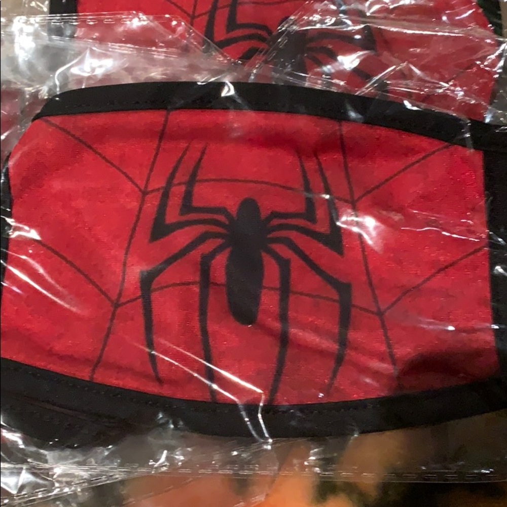 Boys Spider-Man face mask 7pieces